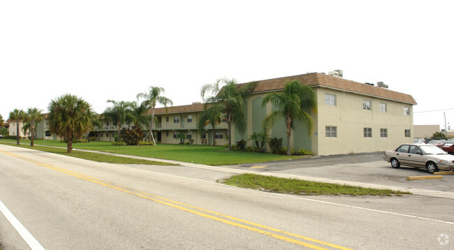 Broadway Gardens - Broadway Apartments