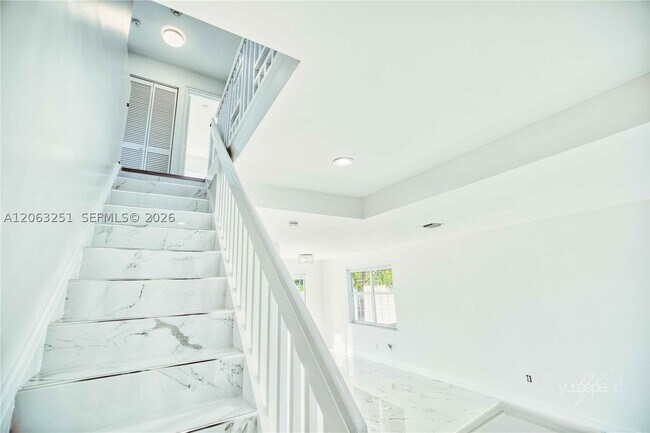 Building Photo - 15151 NW 6th Ct