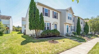 Building Photo - 11 Gemstone Ct