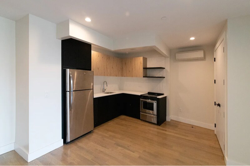 Building Photo - 333 Cypress Ave