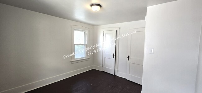 Building Photo - 519 Wengler Ave
