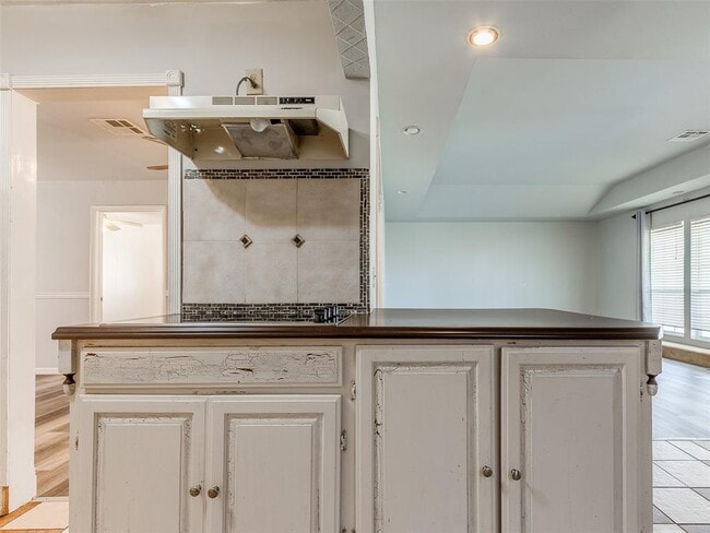 Building Photo - 125 Beard Dr