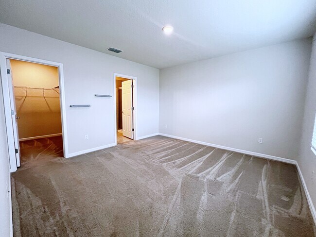 Building Photo - 1188 Sugarwood St