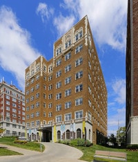 Building Photo - Park Central