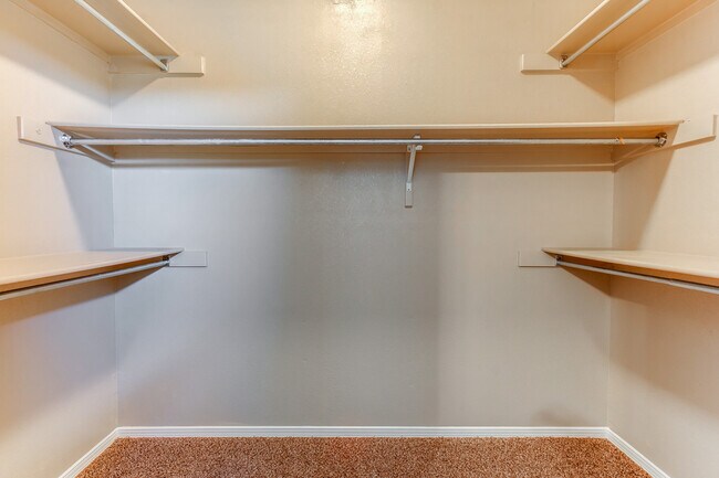 Building Photo - 3 Bedroom Northeast home for rent