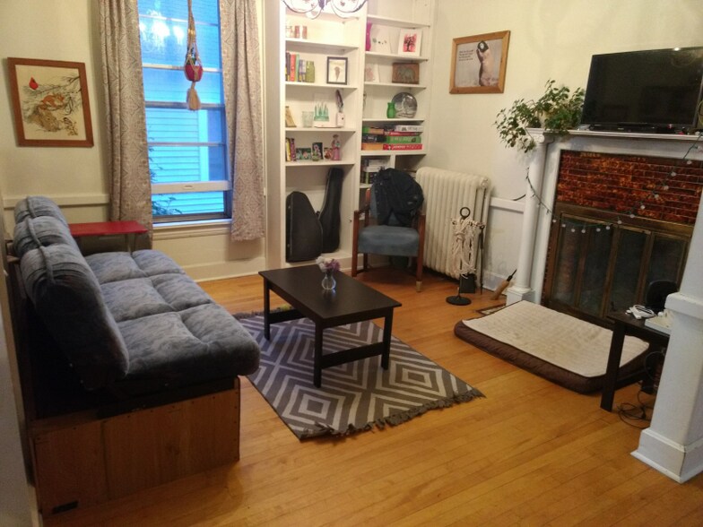 Building Photo - 224 E Michigan St