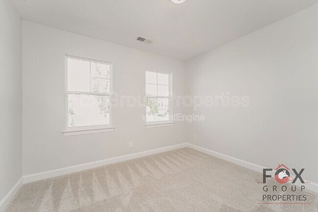 Building Photo - 150 Cotton Fld Dr