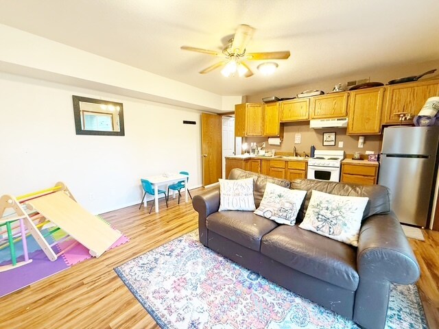 Building Photo - 1030 NE Coco Ct