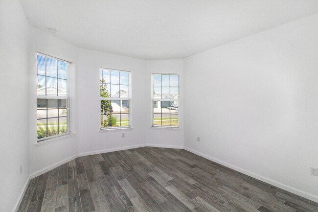 Building Photo - Beachwalk Annual Pool Home for Rent