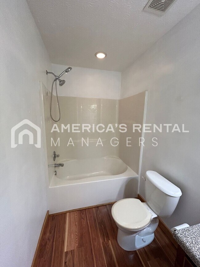 Building Photo - Home for rent in Lincoln!!! Available NOW!!!