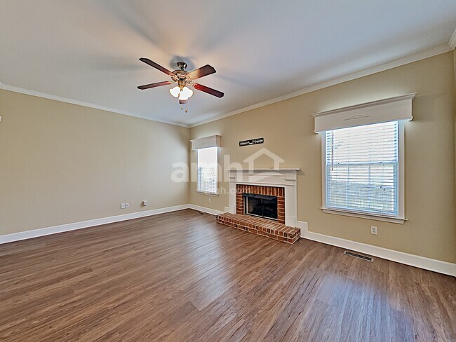 Building Photo - 2662 Hansford Dr