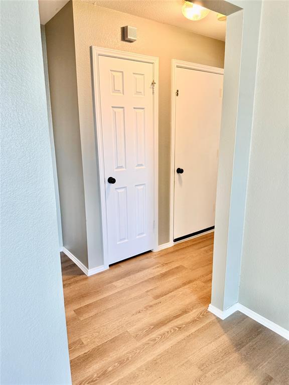 Building Photo - 13000 Maidenhair Tr