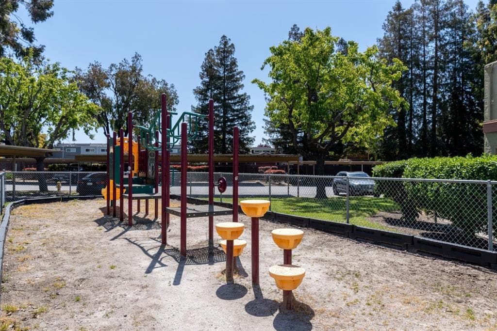 Building Photo - 456 Dempsey Rd