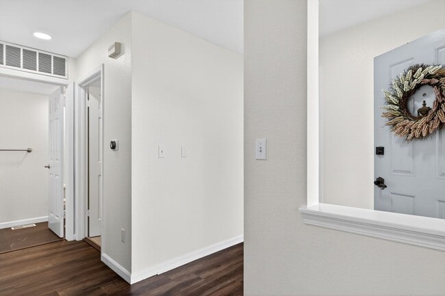Building Photo - Luxury Living in Danville Ranch – Views, Solar & Prime Location!