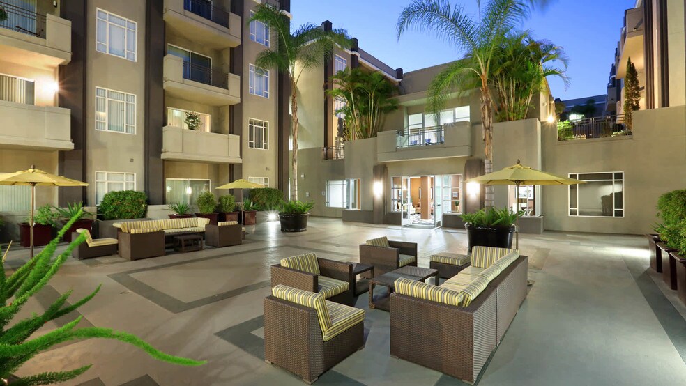 Victor On Venice Los Angeles Ca Apartment Finder