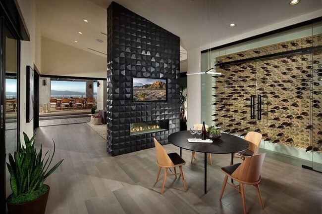 Building Photo - 2240 Sky Pointe Ridge Dr