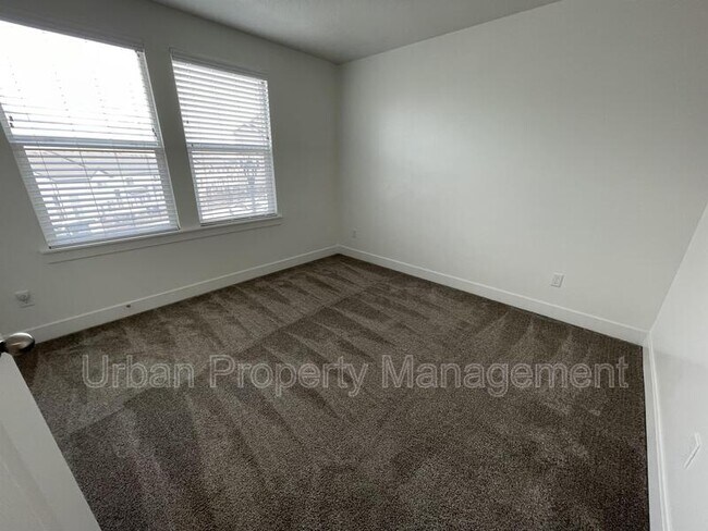 Building Photo - 16092 S Bodmin Way