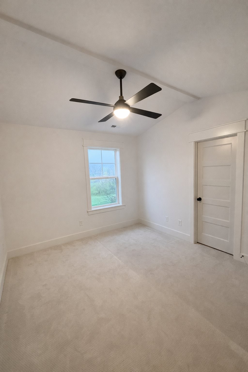 Building Photo - 2022 Maple Vw Ln