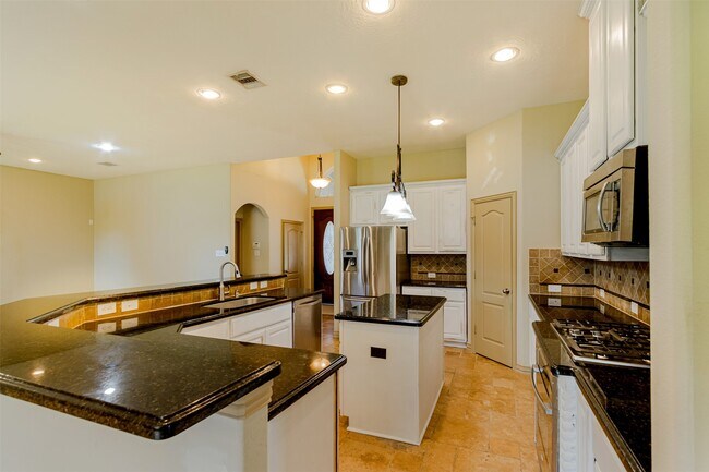 Building Photo - 25010 Florina Ranch Dr