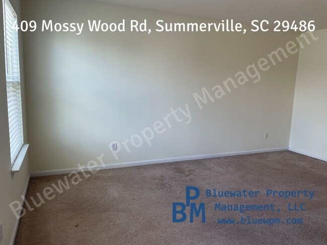 Building Photo - 409 Mossy Wood Rd