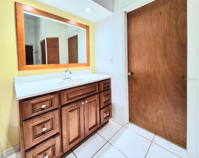 Building Photo - 3103 Cocos Rd