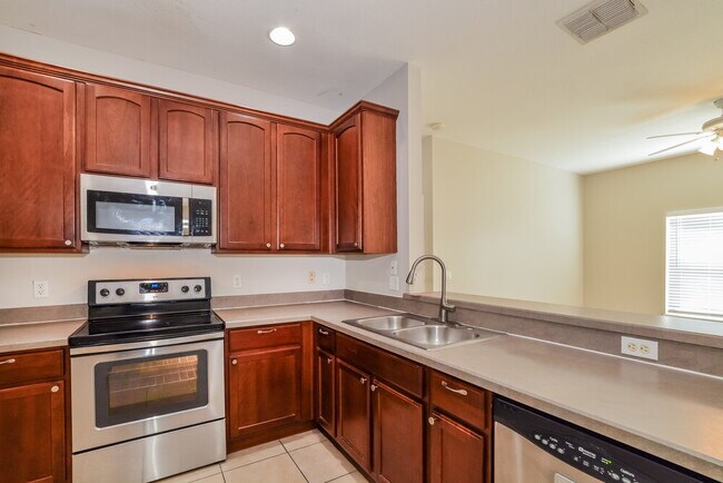 Building Photo - 2114 Senate Ave