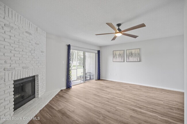 Building Photo - 1600 Woodland Dr