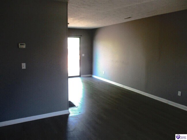 Building Photo - 314 Crossgate Rd