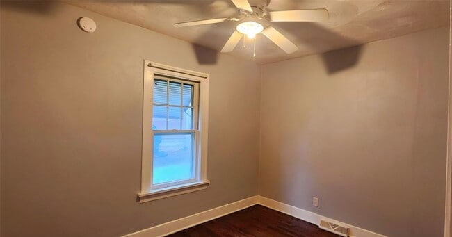 Building Photo - 2007 Tracy St