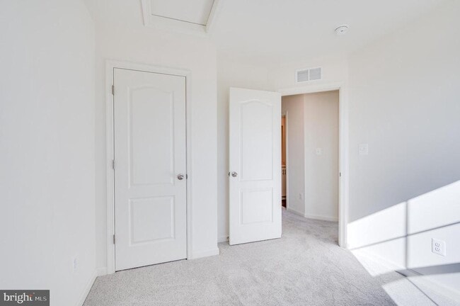 Building Photo - 115 Tuxford Rd