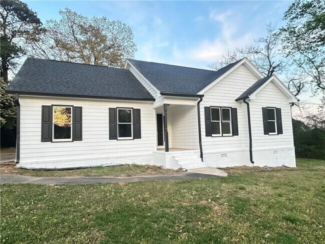 Building Photo - 3590 Chamblee Gap Rd