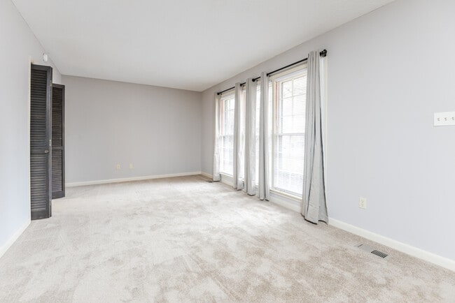 Building Photo - 2501 Wright Cir
