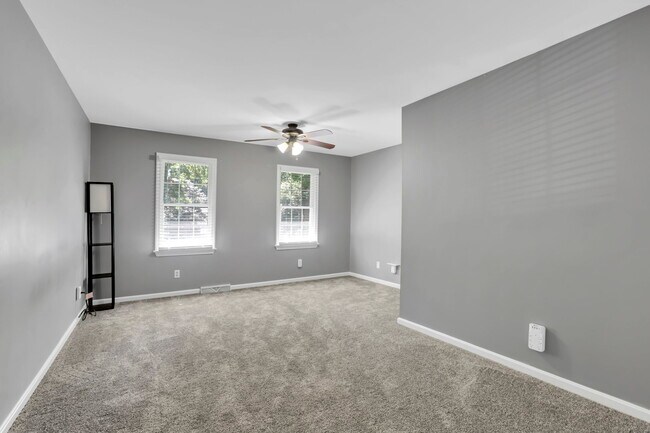 Building Photo - 955 Eastward Cir