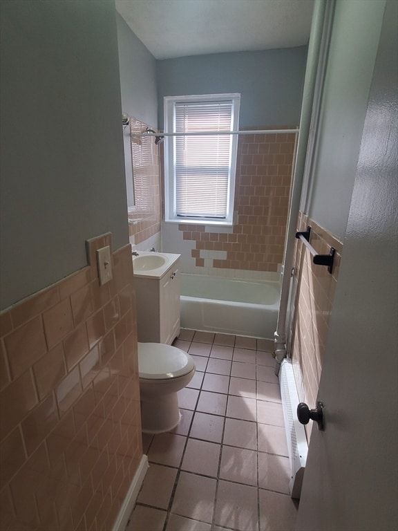 Building Photo - 10 Abbotsford St