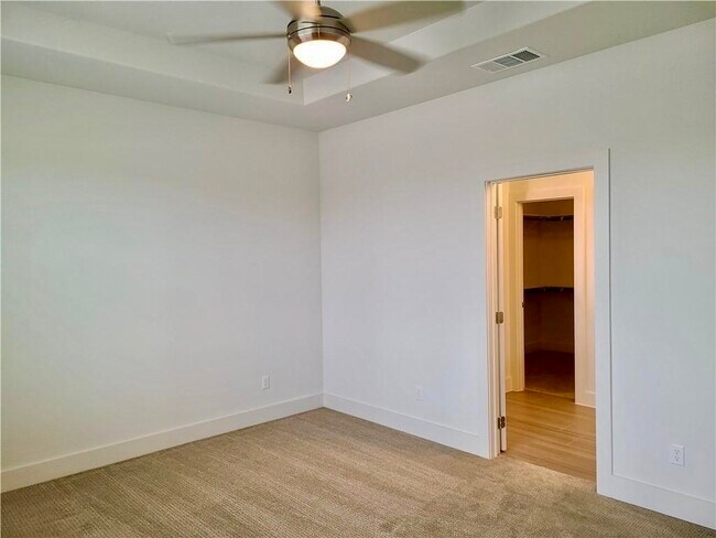 Building Photo - 1265 Summerbrooke Cir