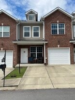 Building Photo - 1605 Villa Cir