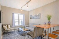 Building Photo - 532 W College Ave