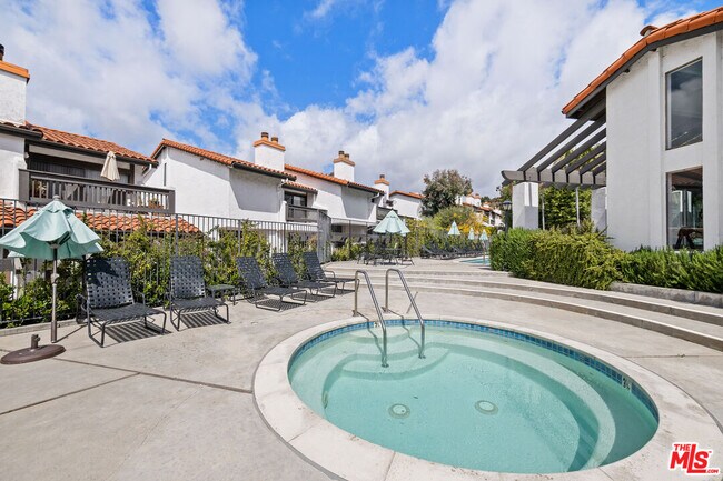 Building Photo - 1548 Michael Ln