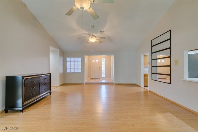 Building Photo - 224 Garfield Dr