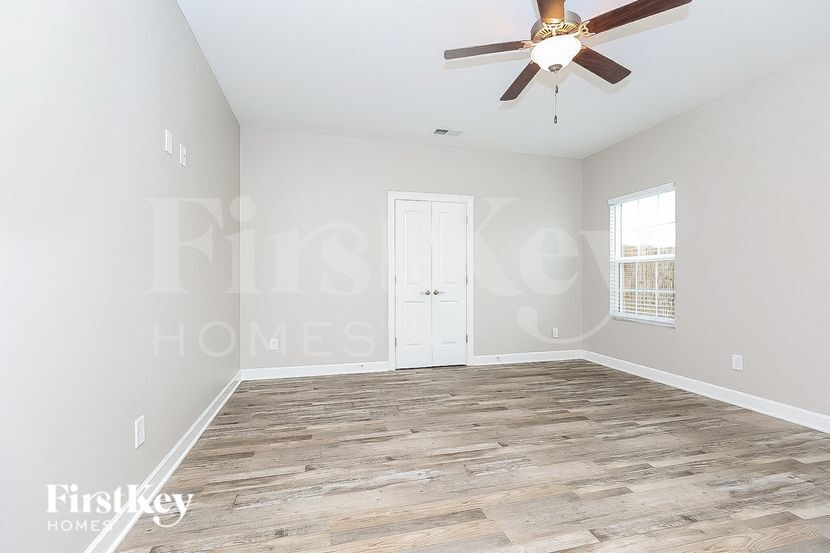 Building Photo - 4722 Beryl Dr