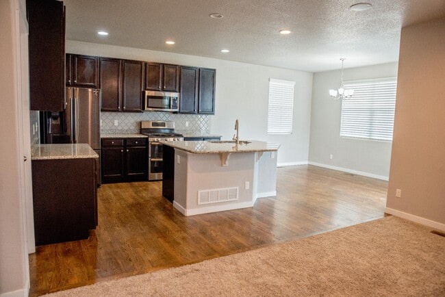 Building Photo - 7797 Wagonwood Pl