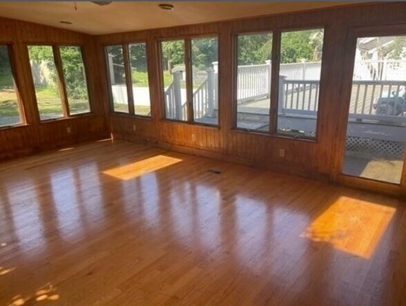 Building Photo - 276 Weston St