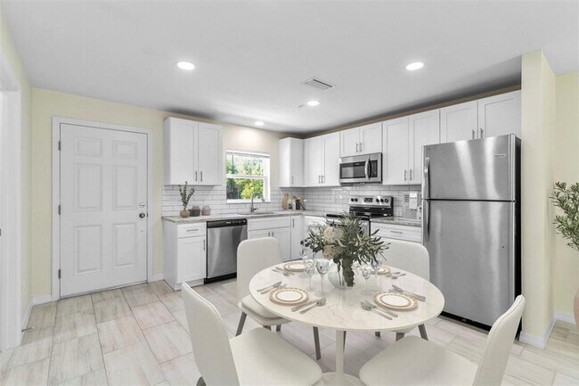 Building Photo - 7131 Midway Terrace