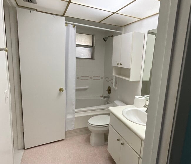 Bathroom with jacuzzi/shower with safety handrails - 2900 NW 47th Terrace