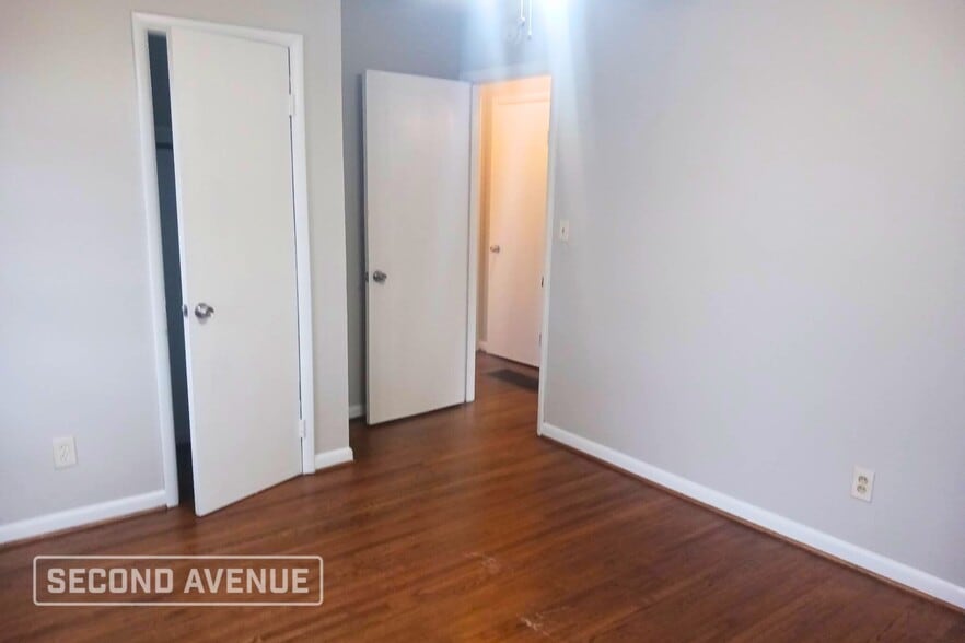 Building Photo - 816 Wear Dr