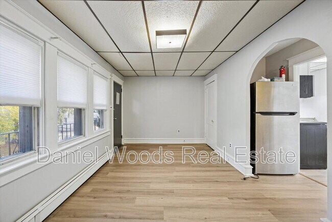 Building Photo - 420 Glenwood Ave