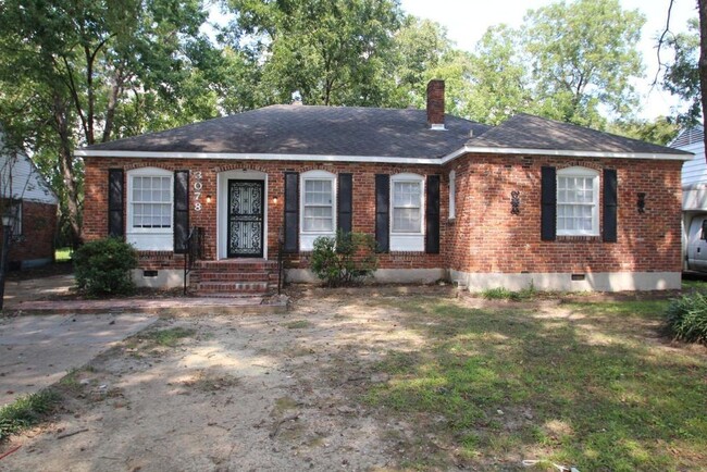 Primary Photo - Beautiful 3 Bedroom Home Near Memphis Inte...