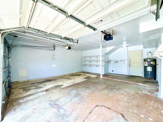 Building Photo - 12504 Autumn Leaf Ln
