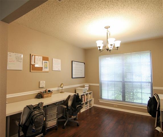 Building Photo - 1537 Yaggi Dr