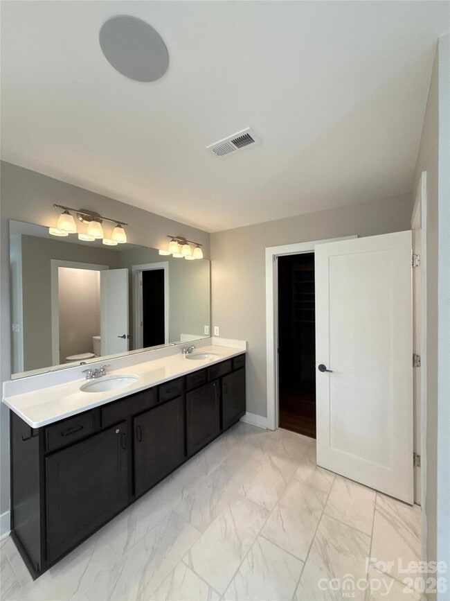 Building Photo - 17023 Soho Dr